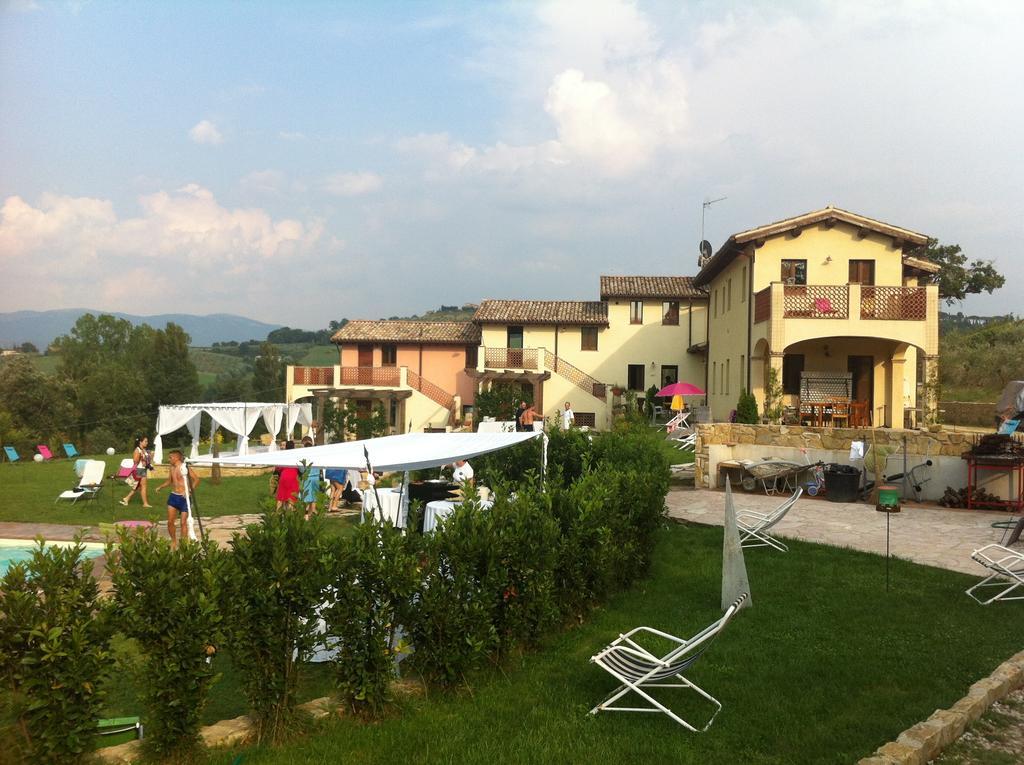 Borgo Le Capannelle Aparthotel Castel Ritaldi Εξωτερικό φωτογραφία